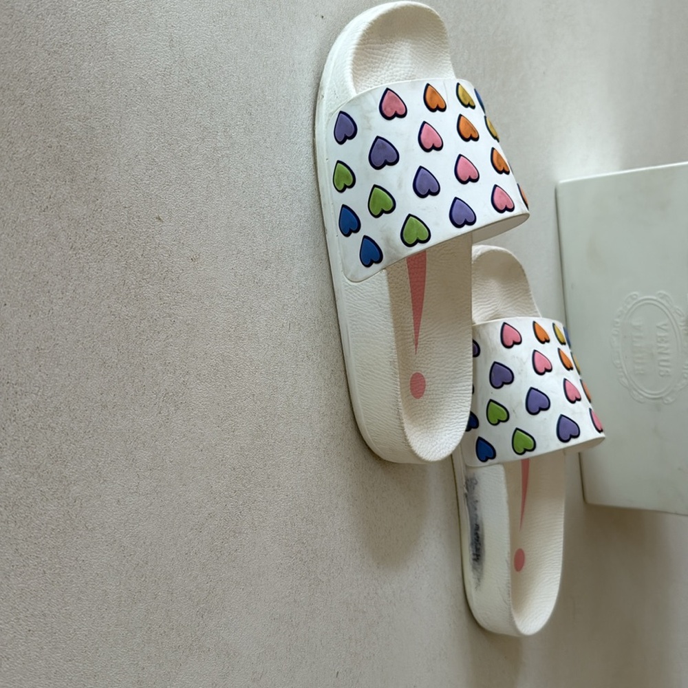 🩷 Roller Rabbit Disco Heart Slides 🩷 - Picture 4 of 4